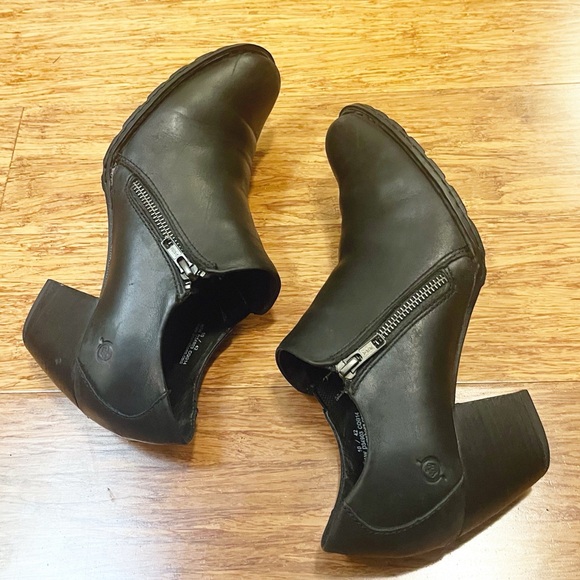 Born Black Leather Ankle Booties – Side Zip – Stacked Heel – Women’s Size 10 - Picture 2 of 15